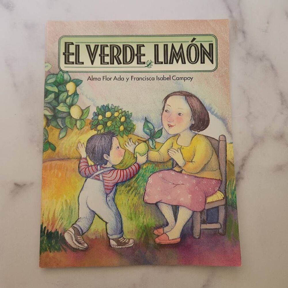 El verde limon children's Spanish story book fiction poems